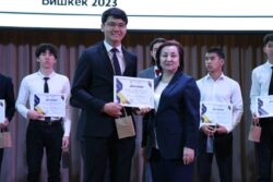 56  ОКУУЧУ РЕСПУБЛИКАЛЫК ОЛИМПИАДАНЫН ФИНАЛИСТИ БОЛДУ