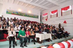 РАЙОНДУК БИЛИМ БЕРҮҮ БӨЛҮМДӨРҮНҮН МЕТОДИСТТЕРИ ОКУУ ТУРУНУН ЖҮРҮШҮНДӨ КӨНДҮМДӨРҮН ЖАКШЫРТЫШТЫ