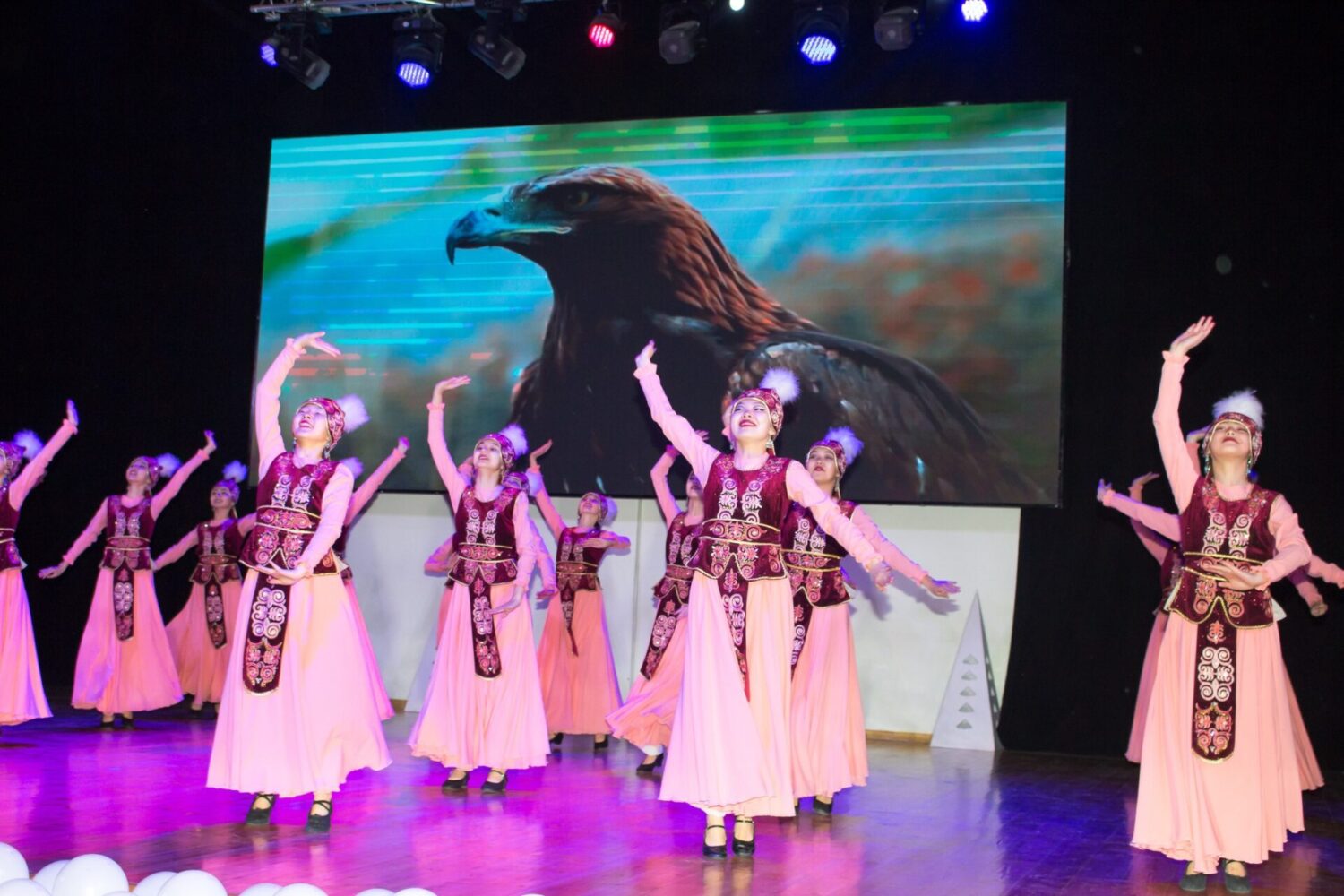 ОПРЕДЕЛЕНЫ ПОБЕДИТЕЛИ КОНКУРСА ВОЕННО-ПАТРИОТИЧЕСКИХ ПЕСЕН «ЖООКЕР ЫРЫ»