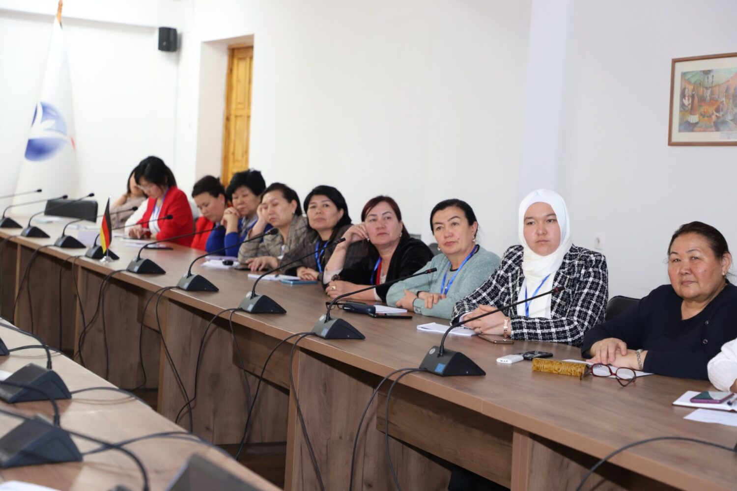 РАЙОНДУК БИЛИМ БЕРҮҮ БӨЛҮМДӨРҮНҮН МЕТОДИСТТЕРИ ОКУУ ТУРУНУН ЖҮРҮШҮНДӨ КӨНДҮМДӨРҮН ЖАКШЫРТЫШТЫ