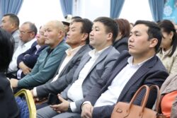 ЧҮЙ ОБЛУСУНУН МЕКТЕП ДИРЕКТОРЛОРУ ОКУТУУДАН ӨТТҮ