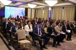 КАНЫБЕК ИМАНАЛИАЕВ: “КЫРГЫЗСТАН ӨЗҮНҮН КОНЦЕПТУАЛДЫК ЖАНА СТРАТЕГИЯЛЫК ДОКУМЕНТТЕРИН ИШТЕП ЧЫГУУДА ТУРУКТУУ ӨНҮГҮҮ МАКСАТТАРЫНА БАГЫТ АЛАТ”