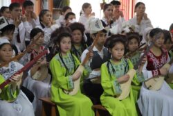 РАЙОНДУК БИЛИМ БЕРҮҮ БӨЛҮМДӨРҮНҮН МЕТОДИСТТЕРИ ОКУУ ТУРУНУН ЖҮРҮШҮНДӨ КӨНДҮМДӨРҮН ЖАКШЫРТЫШТЫ