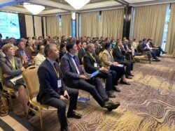 К. Иманалиев: «Жогорку окуу жайлар бири бирин атаандаш эмес, өнөктөш катары көрүшү керек»