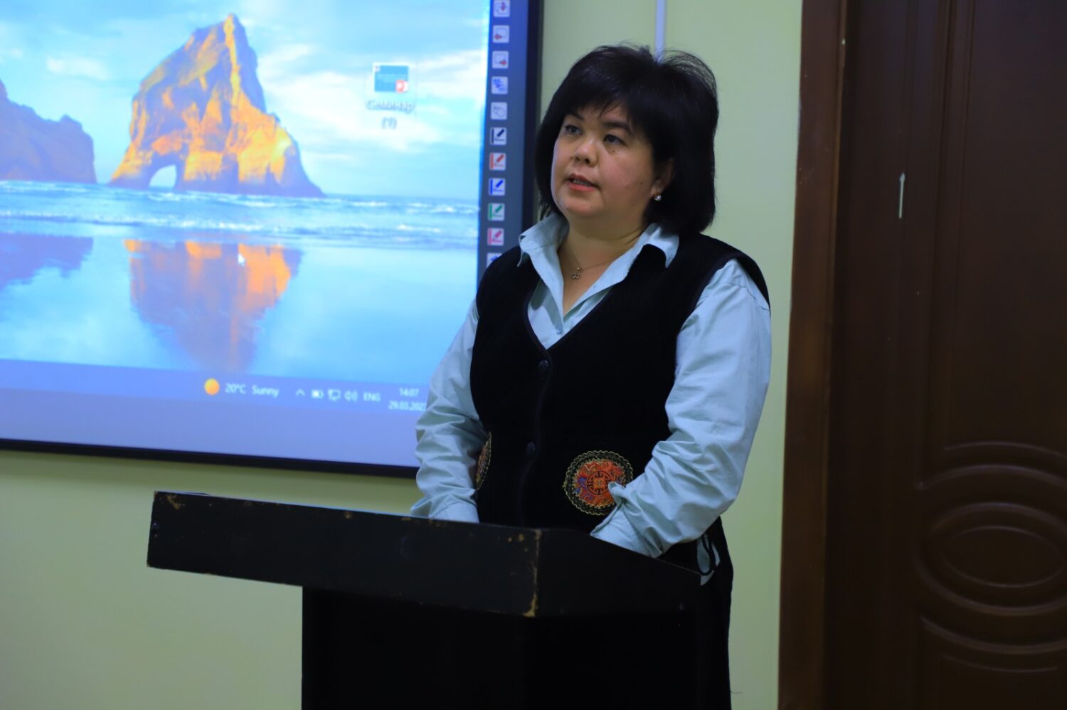 ОШТУДА ЖАШ ОКУМУШТУУЛАРГА АРНАЛГАН СЕМИНАР ӨТТҮ