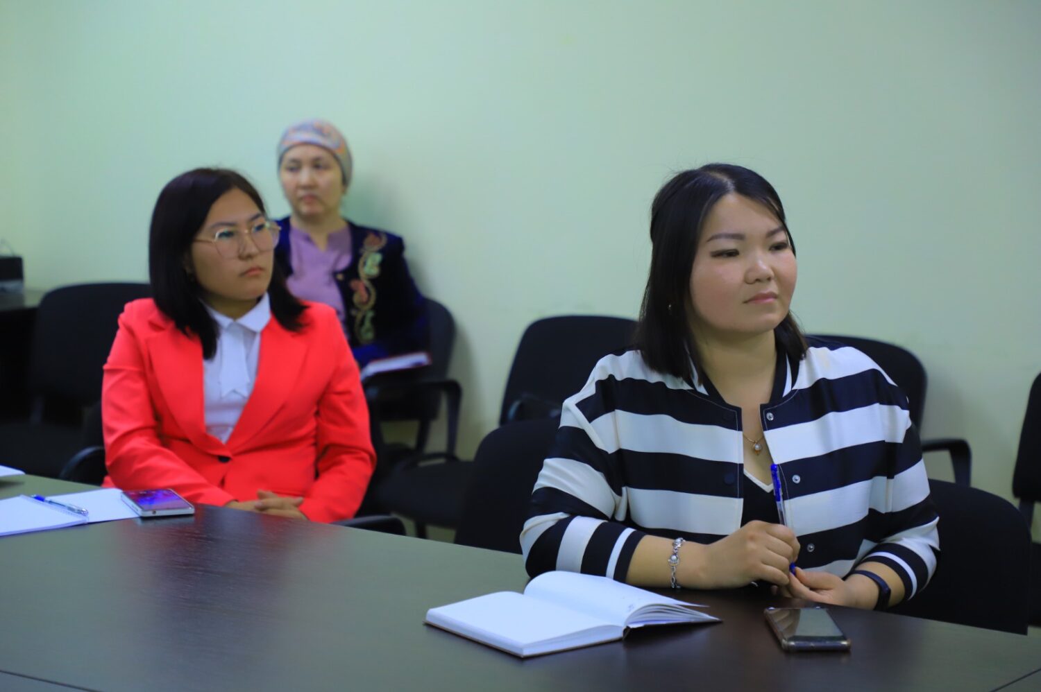 ОШТУДА ЖАШ ОКУМУШТУУЛАРГА АРНАЛГАН СЕМИНАР ӨТТҮ