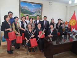 МЫКТЫЛАРГА СЫЙ-УРМАТ!