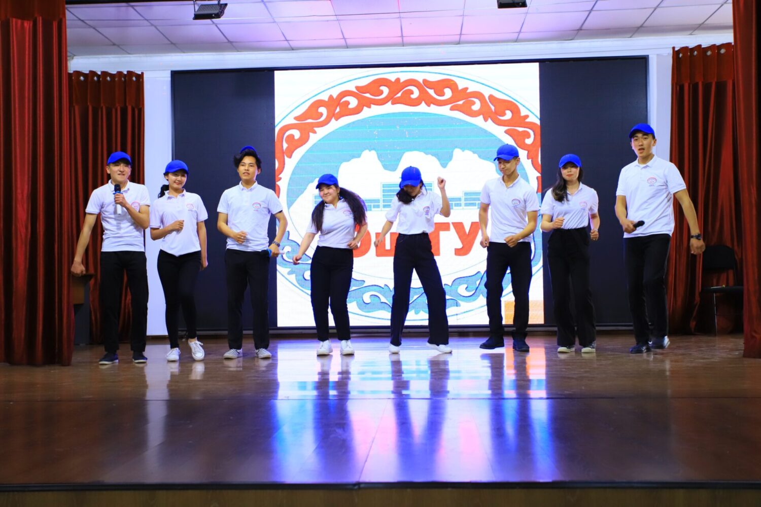 В ОШТУ ПРОВОДИЛСЯ КВН