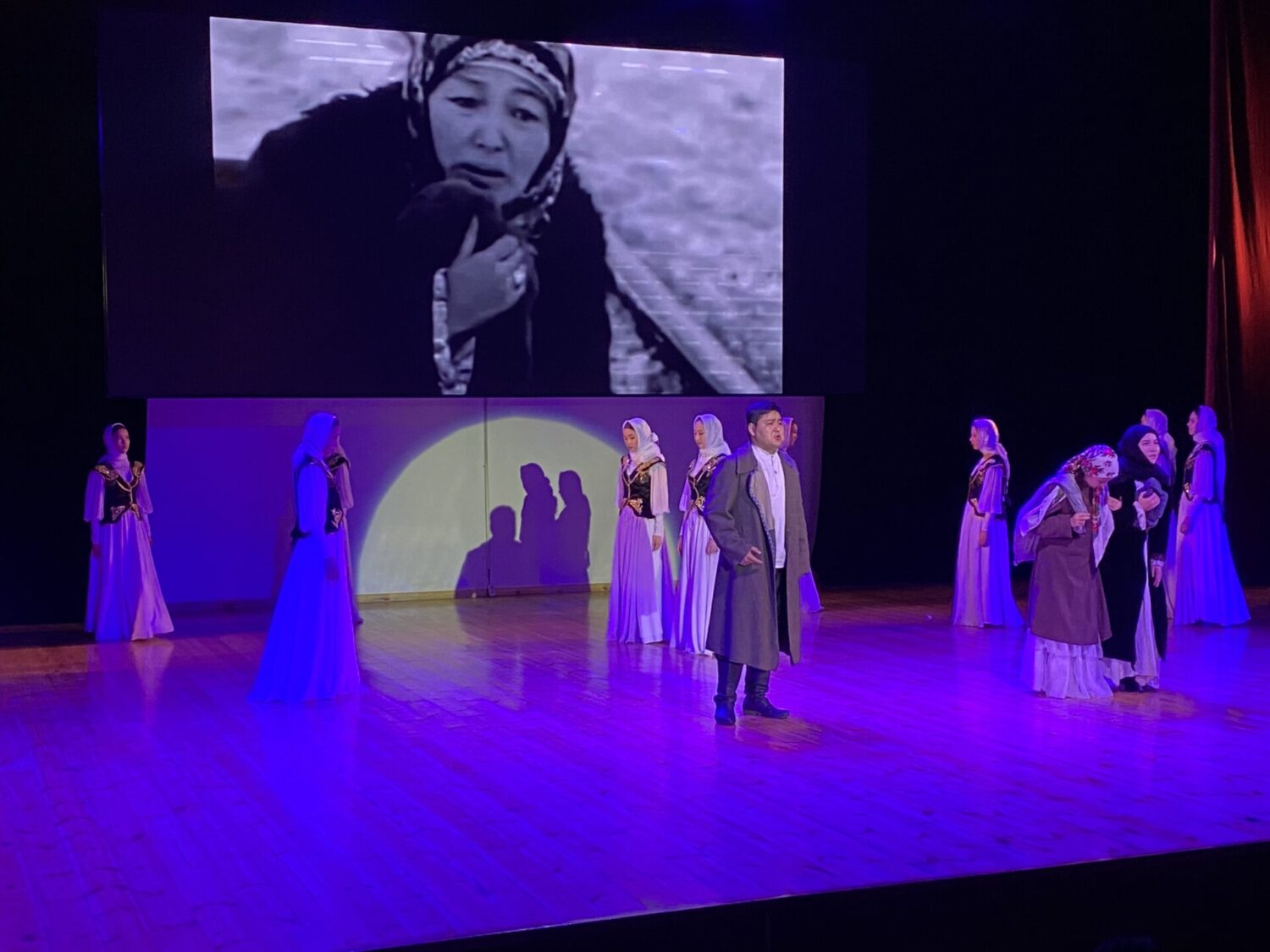 Ч.АЙТМАТОВДУН 95 ЖЫЛДЫГЫНА АРНАЛДЫ