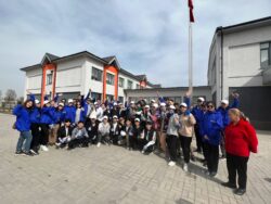 ЖАШЫЛДАНДЫРУУ ЖАШТАРДЫН ЭКОЛОГИЯЛЫК ЖООПКЕРЧИЛИГИН ЖОГОРУЛАТАТ