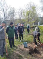 ЖАШЫЛДАНДЫРУУ ЖАШТАРДЫН ЭКОЛОГИЯЛЫК  ЖООПКЕРЧИЛИГИН ЖОГОРУЛАТАТ