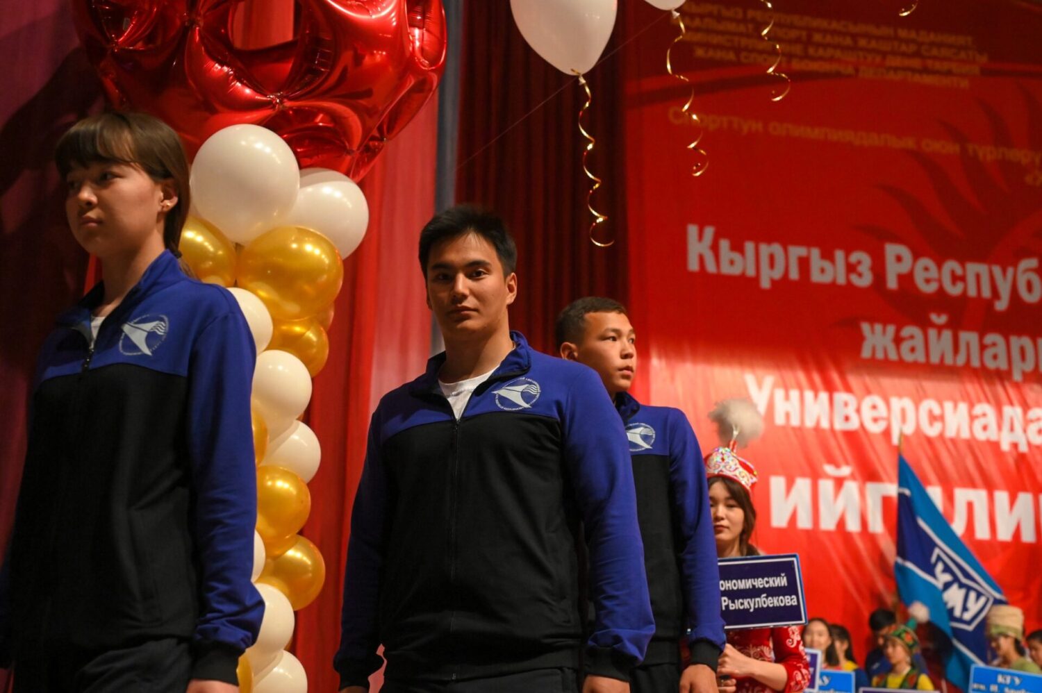 УЛАНБЕК УСЕКОВ: “ЖАШ МУУНДУ СЕРГЕК ЖАШООГО, ЭМГЕККЕ ЖАНА МЕКЕНЧИЛДИККЕ ТАРБИЯЛОО – БИЗДИН ЭҢ НЕГИЗГИ МИЛДЕТТЕРИБИЗДИН БИРИ”