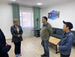 МИНИСТР ЫСЫК-КӨЛ ИНДУСТРИАЛДЫК-ПЕДАГОГИКАЛЫК КОЛЛЕДЖИНЕ БАРДЫ