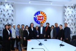 КЫРГЫЗСТАНДЫН ЖОЖдору ПУАТЬЕ УНИВЕРСИТЕТИ МЕНЕН КЫЗМАТТАШТЫКТЫ БЕКЕМДӨӨДӨ