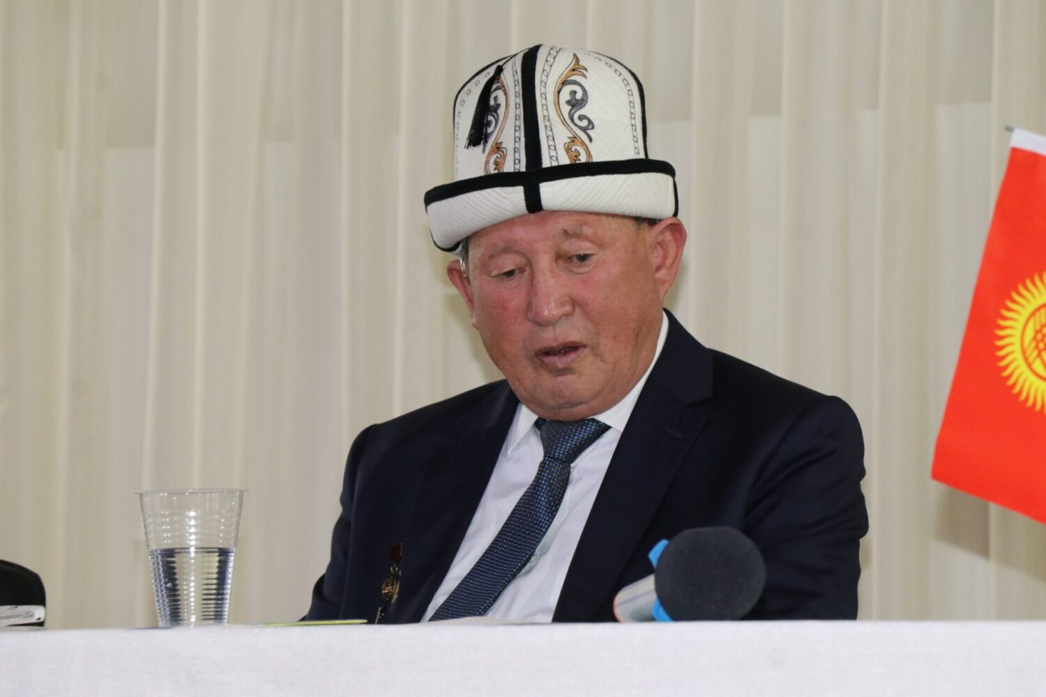 БИЛИМ БЕРҮҮДӨГҮ НАТЫЙЖАЛУУ МЕНЕДЖМЕНТ