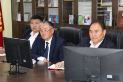 ТОКТОБҮБҮ АШЫМБАЕВА ЖАЛАЛ-АБАД ОБЛУСУНУН БИЛИМ БЕРҮҮ БӨЛҮМДӨРҮНҮН ЖЕТЕКЧИЛЕРИ МЕНЕН ЖОЛУГУШТУ