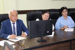 ТОКТОБҮБҮ АШЫМБАЕВА ЖАЛАЛ-АБАД ОБЛУСУНУН БИЛИМ БЕРҮҮ БӨЛҮМДӨРҮНҮН ЖЕТЕКЧИЛЕРИ МЕНЕН ЖОЛУГУШТУ