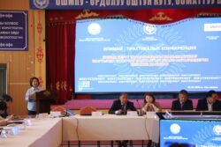 ОШТО БАШТАЛГЫЧ КЛАССТАРДЫН МУГАЛИМДЕРИН ДАЯРДОО БОЮНЧА КОНФЕРЕНЦИЯ ӨТКӨРҮЛДҮ