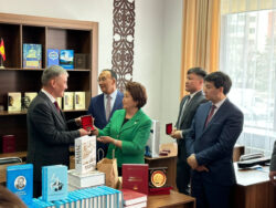 ОшМУ КАЗАКСТАНДАГЫ ЕВРАЗИЯ УЛУТТУК УНИВЕРСИТЕТИНДЕ ФИЛИАЛЫН АЧТЫ