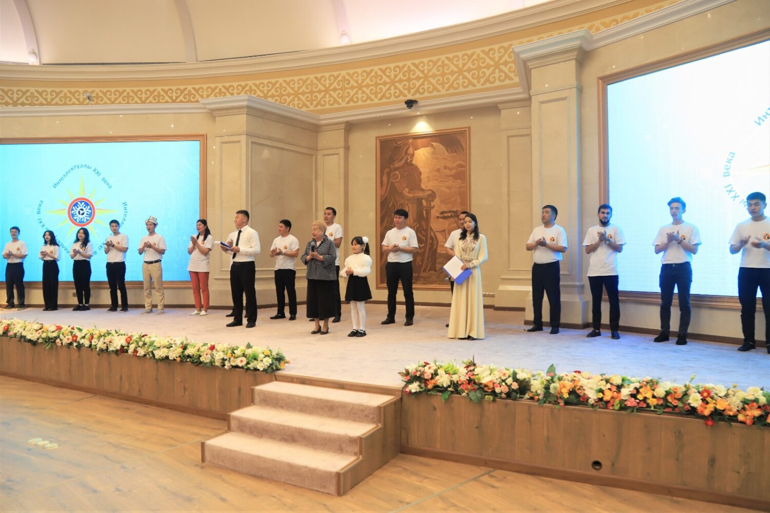 УЛАНБЕК УСЕКОВ “БИЗ – XXI КЫЛЫМДЫН ИНТЕЛЛЕКТУАЛДАРЫ” ФОРУМУНУН АЧЫЛЫШЫНА КАТЫШТЫ