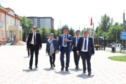 МИНИСТР КАНЫБЕК ИМАНАЛИЕВ ПОСЕТИЛ ОшГПУ