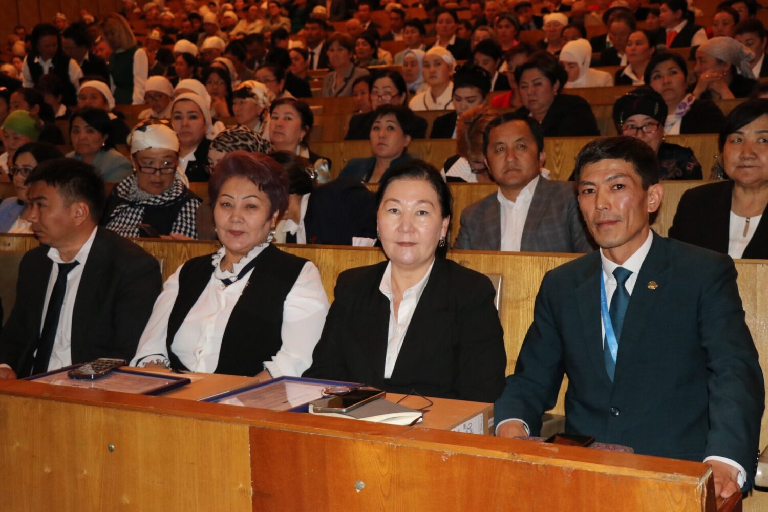 ОШ: ЖАЛПЫ БИЛИМ БЕРҮҮ УЮМДАРЫНЫН ДИРЕКТОРЛОРУ ҮЧҮН ЭКИ КҮНДҮК ОКУТУУ БАШТАЛДЫ