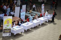 КЕСИПТИК БИЛИМ БЕРҮҮ МЕКЕМЕЛЕРИ БОШ ИШ ОРУНДАР ЖАНА КЕСИПТЕР ЖАРМАНКЕСИНЕ КАТЫШУУДА