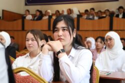 МИНИСТР КАНЫБЕК ИМАНАЛИЕВ ПОСЕТИЛ ОшГПУ