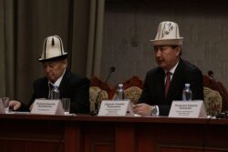 ОШ: ЖАЛПЫ БИЛИМ БЕРҮҮ УЮМДАРЫНЫН ДИРЕКТОРЛОРУ ҮЧҮН ЭКИ КҮНДҮК ОКУТУУ БАШТАЛДЫ