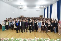 ГАПЫР МАДАМИНОВ — КМУНУН АРДАКТУУ ПРОФЕССОРУ