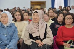 ГАПЫР МАДАМИНОВ — КМУНУН АРДАКТУУ ПРОФЕССОРУ