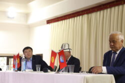 “БИЛИМ БЕРҮҮДӨГҮ НАТЫЙЖАЛУУ МЕНЕДЖМЕНТ” СЕМИНАРЫ ЭАУДА