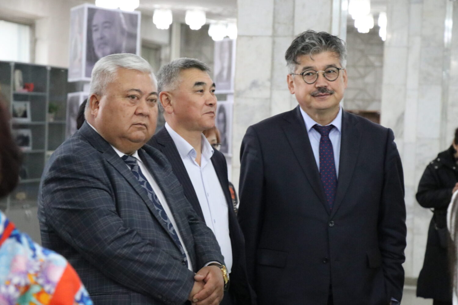 АГАРТУУ АЙДЫҢЫНДАГЫ АЛГЫ ИШТЕР КӨРГӨЗМӨСҮ