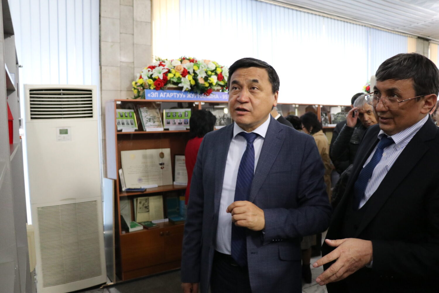 АГАРТУУ АЙДЫҢЫНДАГЫ АЛГЫ ИШТЕР КӨРГӨЗМӨСҮ