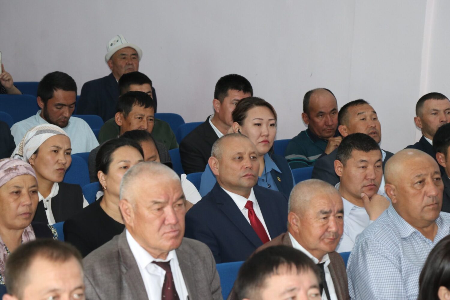 МИНИСТР БАТМУга БАРДЫ