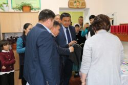 МИНИСТР КАНЫБЕК ИМАНАЛИЕВ ЭКИ ЖОЛУ ПРЕЗИДЕНТТИН МАКТОО БАРАКЧАСЫНА ТАТЫГАН ЖАТАК-ЛИЦЕЙГЕ БАРДЫ