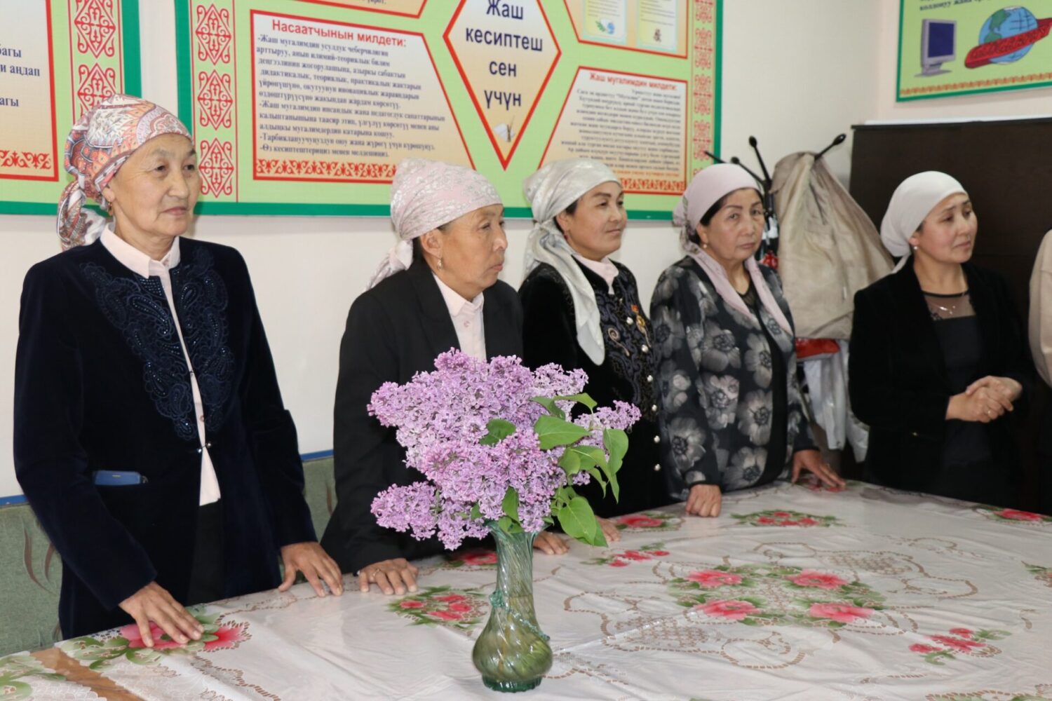 МИНИСТР КАНЫБЕК ИМАНАЛИЕВ ЭКИ ЖОЛУ ПРЕЗИДЕНТТИН МАКТОО БАРАКЧАСЫНА ТАТЫГАН ЖАТАК-ЛИЦЕЙГЕ БАРДЫ