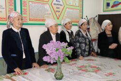 МИНИСТР КАНЫБЕК ИМАНАЛИЕВ ЭКИ ЖОЛУ ПРЕЗИДЕНТТИН МАКТОО БАРАКЧАСЫНА ТАТЫГАН ЖАТАК-ЛИЦЕЙГЕ БАРДЫ