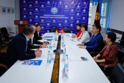 МИНИСТР ГЕРМАНИЯНЫН ЖАРАТЫЛЫШТЫ КОРГОО СОЮЗУНУН (NABU) ӨКҮЛДӨРҮ МЕНЕН ЖОЛУГУШТУ