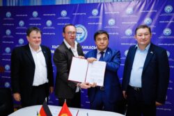 МИНИСТР КАНЫБЕК ИМАНАЛИЕВ ВСТРЕТИЛСЯ С ПРЕДСТАВИТЕЛЯМИ NABU