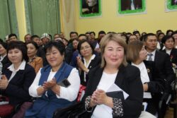 НАРЫН ОБЛУСУНУН ЖАЛПЫ БИЛИМ БЕРҮҮ МЕКЕМЕЛЕРИНИН ДИРЕКТОРЛОРУ ҮЧҮН ОКУТУУ БАШТАЛДЫ