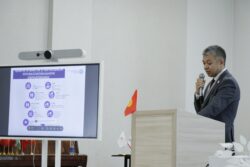 КАНЫБЕК ИМАНАЛИЕВ: “КЕСИПТИК БИЛИМ БЕРҮҮ БҮТҮНДӨЙ ЭКОНОМИКАНЫН АТААНДАШТЫККА ЖӨНДӨМДҮҮЛҮГҮН ЖОГОРУЛАТУУГА ЖОЛ АЧАТ”