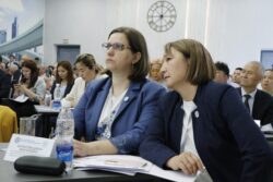 КАНЫБЕК ИМАНАЛИЕВ: “КЕСИПТИК БИЛИМ БЕРҮҮ БҮТҮНДӨЙ ЭКОНОМИКАНЫН АТААНДАШТЫККА ЖӨНДӨМДҮҮЛҮГҮН ЖОГОРУЛАТУУГА ЖОЛ АЧАТ”