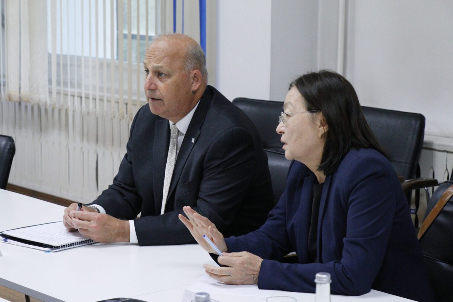 КАНЫБЕК ИМАНАЛИЕВ USAIDдин АЗИЯ БЮРОСУНУН ӨКҮЛҮ МЕНЕН ЖОЛУГУШТУ