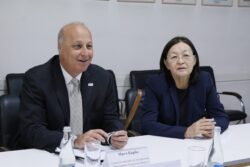 КАНЫБЕК ИМАНАЛИЕВ USAIDдин АЗИЯ БЮРОСУНУН ӨКҮЛҮ МЕНЕН ЖОЛУГУШТУ