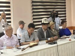 ЗАМИРБЕК ҮСӨНБАЕВГЕ АРДАКТУУ ПРОФЕССОР НААМЫ БЕРИЛДИ