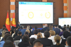 АКЫЛБЕК ЖАПАРОВ “САНАРИП МЕКТЕП” ФОРУМУНА КАТЫШТЫ