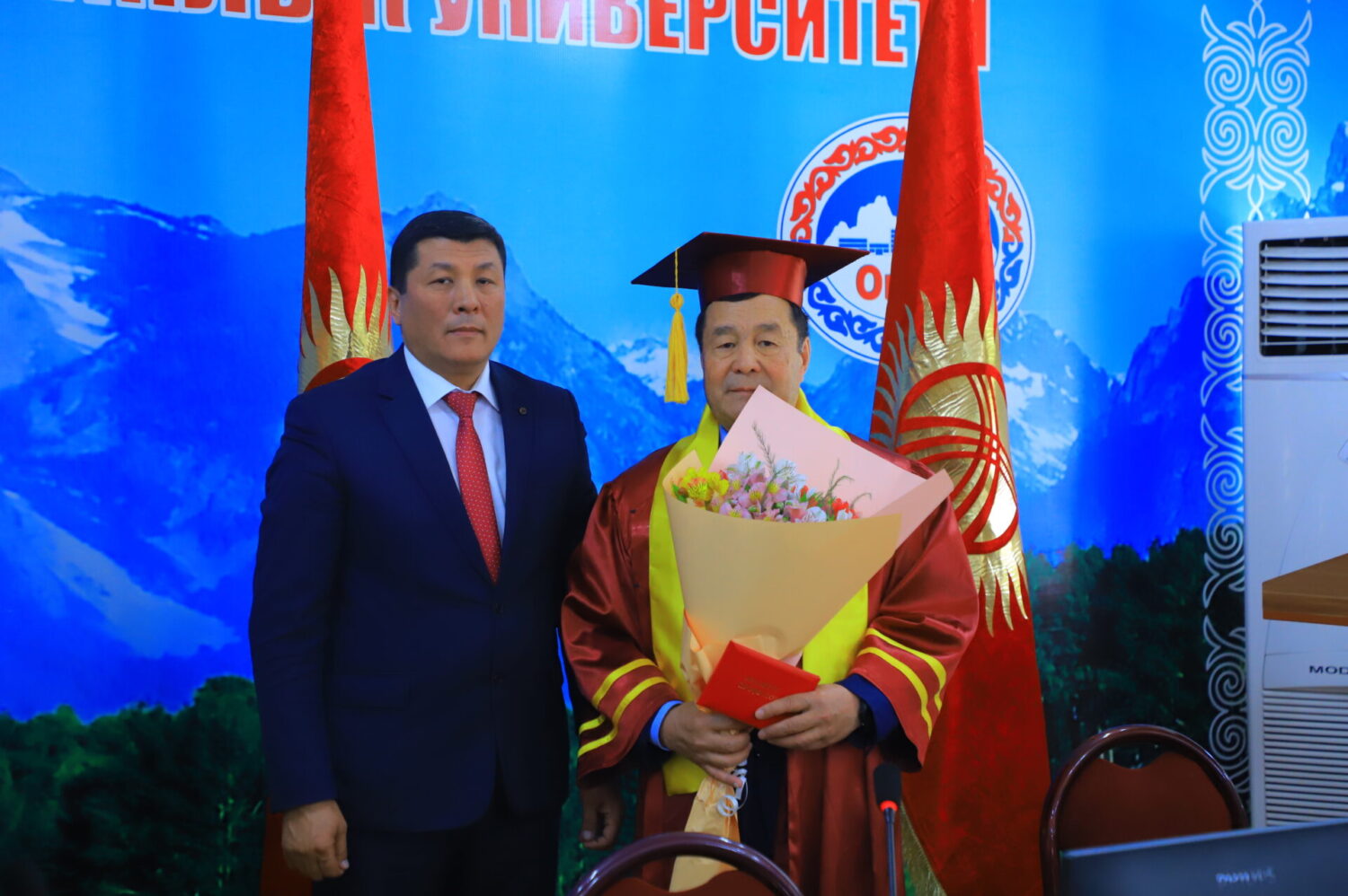 АБДЫКАЛЫКОВ АКЫМБЕК ОШТУНУН АРДАКТУУ ПРОФЕССОРУ БОЛДУ