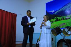 ОКУТУУЧУЛАР «АКЫРКЫ КОНГУРОО» САЛТАНАТЫНДА