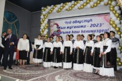 КАРЛЫГАЧ ЭСЕНГУЛОВА — ЧҮЙДҮН МЫКТЫ МУГАЛИМИ